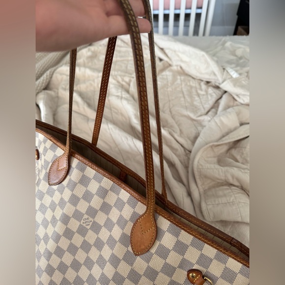 Louis Vuitton Neverfull Damier Azur - Picture 9 of 12